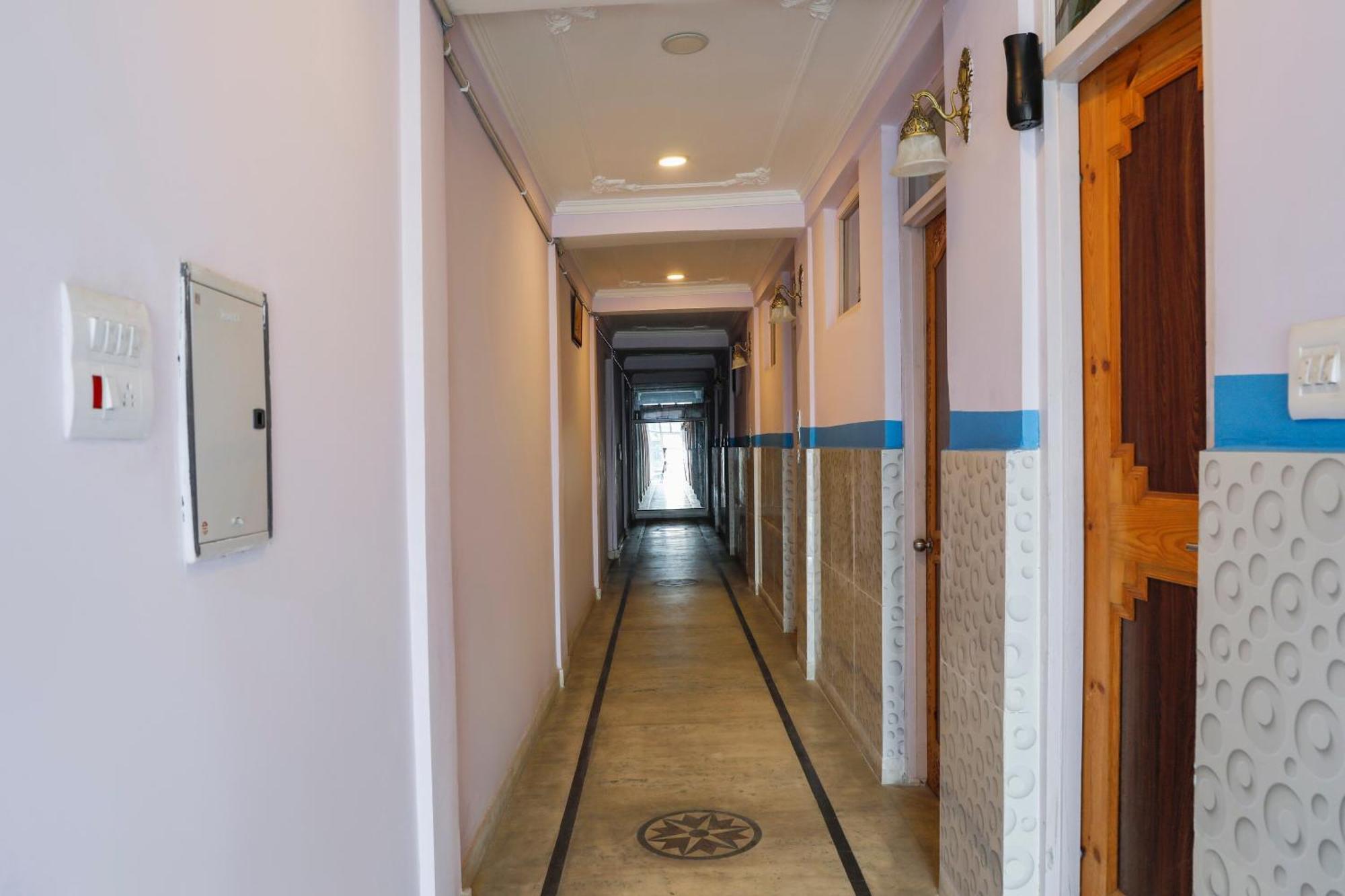 Capital O Sobo Central Srinagar  Luaran gambar